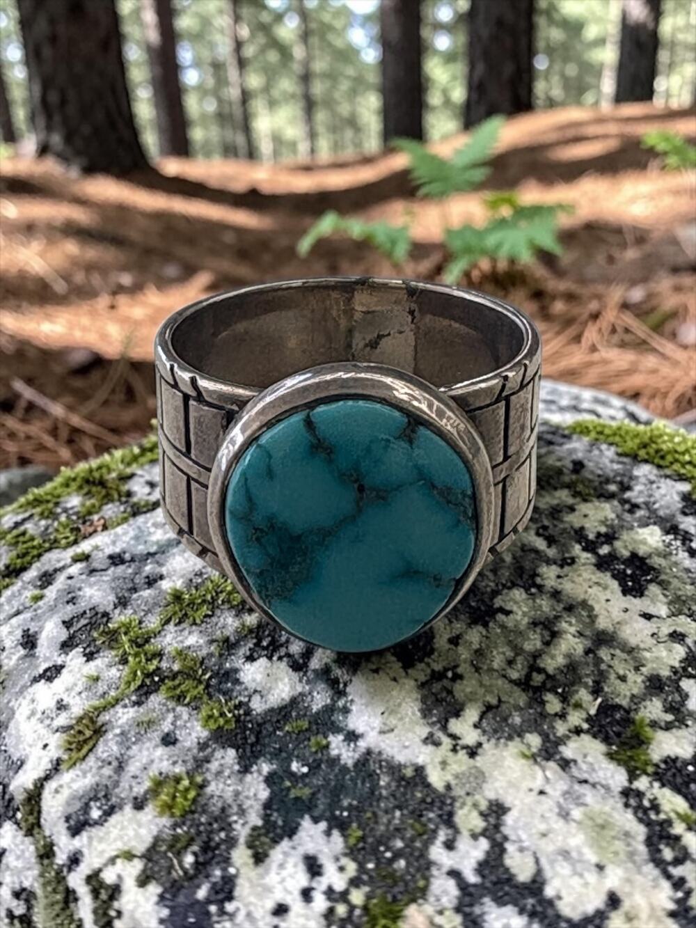 Vintage Native American Sterling Silver Turquoise Cuff Ring Distinctive Stone In